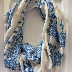 Charming Charlie Women’s Blue and White Floral Scarf
